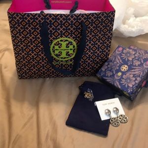 Tory Burch drop earrings (silver)